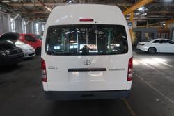 2006 Toyota Hiace Commuter TRH223R French Vanilla