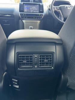 2019 Toyota
Landcruiser Prado GX
