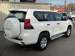 2019 Toyota
Landcruiser Prado GX