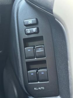 2019 Toyota
Landcruiser Prado GX