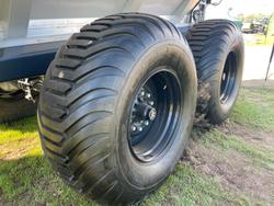 2025 Hansa
                T15 Tandem Axle Trailing Spreader 