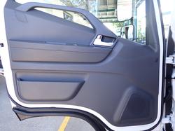2025 HYUNDAI EX6 SWB WHITE