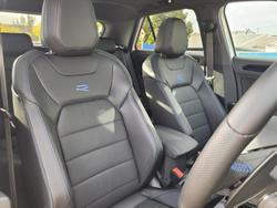 2024 Volkswagen
T-Roc R