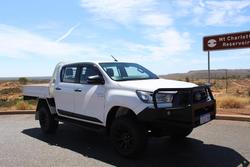 2020 Toyota
                Hilux SR