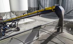Convey-All 1658 TL Self Propelled Grain Conveyor