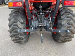 Kubota
L3800hd 38Hp Rops Tractor And Front Loader Inc 66" Bucket