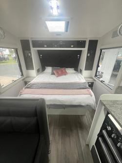 2025 JB Caravans 20'8 Dirt Roader Family Caravan