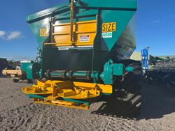 Nufab
33m³ Twin Axle Spreader