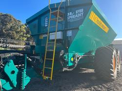 Nufab 33m³ Twin Axle Spreader