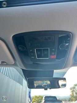 2025 Kia
                Carnival GT-Line HEV