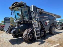 FENDT Ideal 8T Twin Rotor Harvester