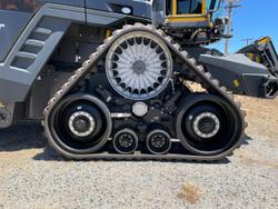 FENDT Ideal 8T Twin Rotor Harvester