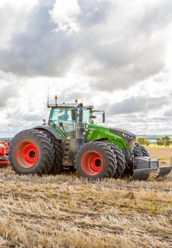2026 Fendt 1050 Vario 517 Hp Tractor