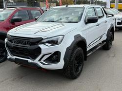 2024 Isuzu
D-MAX BLADE
