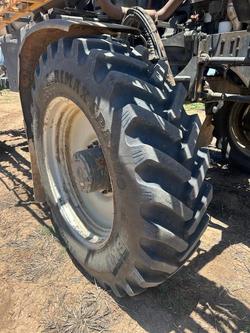 2013 Rogator Rg1300 YELLOW