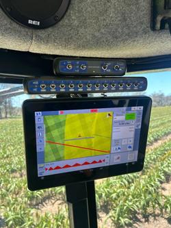 2013 Rogator Rg1300 YELLOW