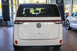 2025 Volkswagen
                ID. Buzz Pro BEV560
