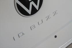 2025 Volkswagen
                ID. Buzz Pro BEV560