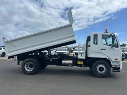 2017 Mitsubishi Fm FUSO FM 1627, MANUAL, TIPPER, LOW KM