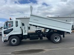 2017 Mitsubishi Fm FUSO FM 1627, MANUAL, TIPPER, LOW KM