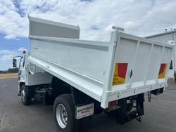 2017 Mitsubishi Fm FUSO FM 1627, MANUAL, TIPPER, LOW KM
