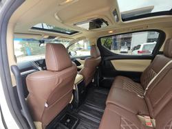 2017 Toyota Alphard X AGH30W White