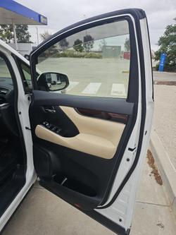 2017 Toyota Alphard X AGH30W White