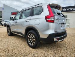2023 Mahindra Scorpio Z8 4X4 Dazzling Silver