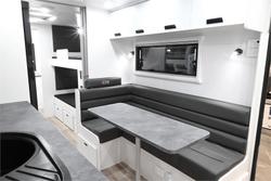 2025 VICTORY CARAVANS Trophy 24 Family Quad Bunk