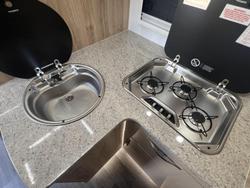 2025 Avan Ovation M9