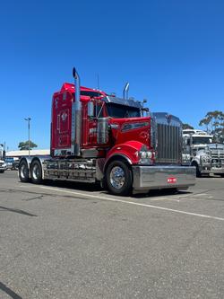 2020 Kenworth T909