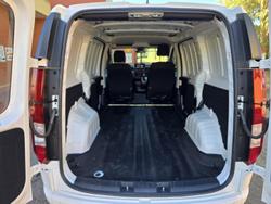 2024 Hyundai
STARIA LOAD