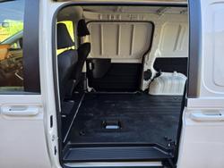 2024 Hyundai
STARIA LOAD
