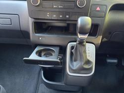 2024 Hyundai
STARIA LOAD