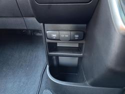 2024 Hyundai
STARIA LOAD