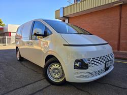 2024 Hyundai
STARIA LOAD