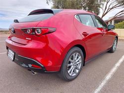 2024 Mazda
3 G20 Pure