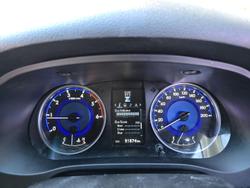 2017 Toyota
Hilux SR5