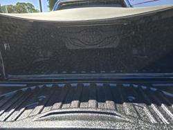 2017 Toyota
Hilux SR5