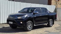 2017 Toyota
                Hilux SR5