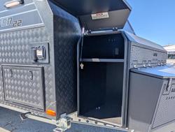 2025 Lotus Caravans 22' Rear Club Trooper