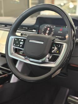 2024 Land Rover
                Range Rover P530 Autobiography