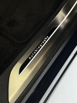 2024 Land Rover
                Range Rover P530 Autobiography