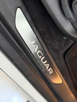 2024 Jaguar
E-PACE P250 R-Dynamic SE
