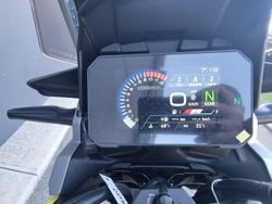 2024 Suzuki V-Strom 1050DE V-Strom Yellow
