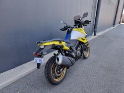 2024 Suzuki V-Strom 1050DE V-Strom Yellow