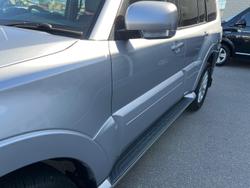 2013 Mitsubishi
Pajero VR-X