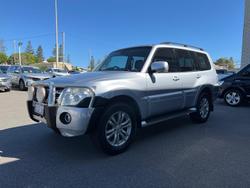 2013 Mitsubishi
Pajero VR-X