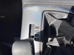 2013 Mitsubishi
Pajero VR-X