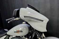 2025 Harley-Davidson Street Glide 117 (FLHX) Touring Grey